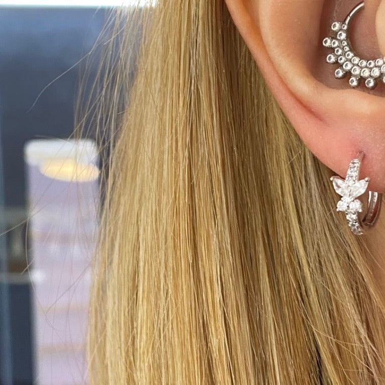 Mono orecchino farfalla