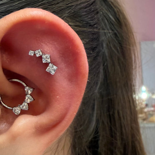 Piercing costellazione luxury