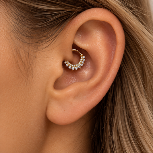 Piercing daith punte di luce